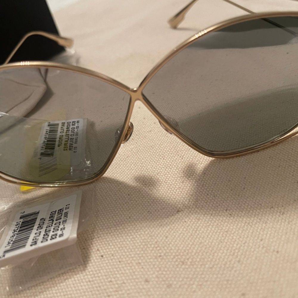 Dior sunglasses  - Picture 2 of 8